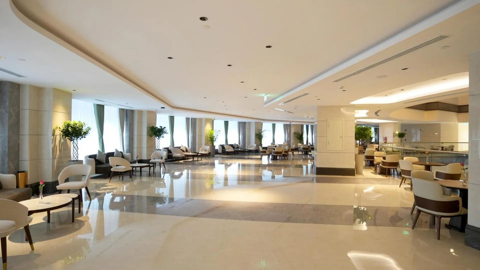 Peninsula Worth Hotel Medina