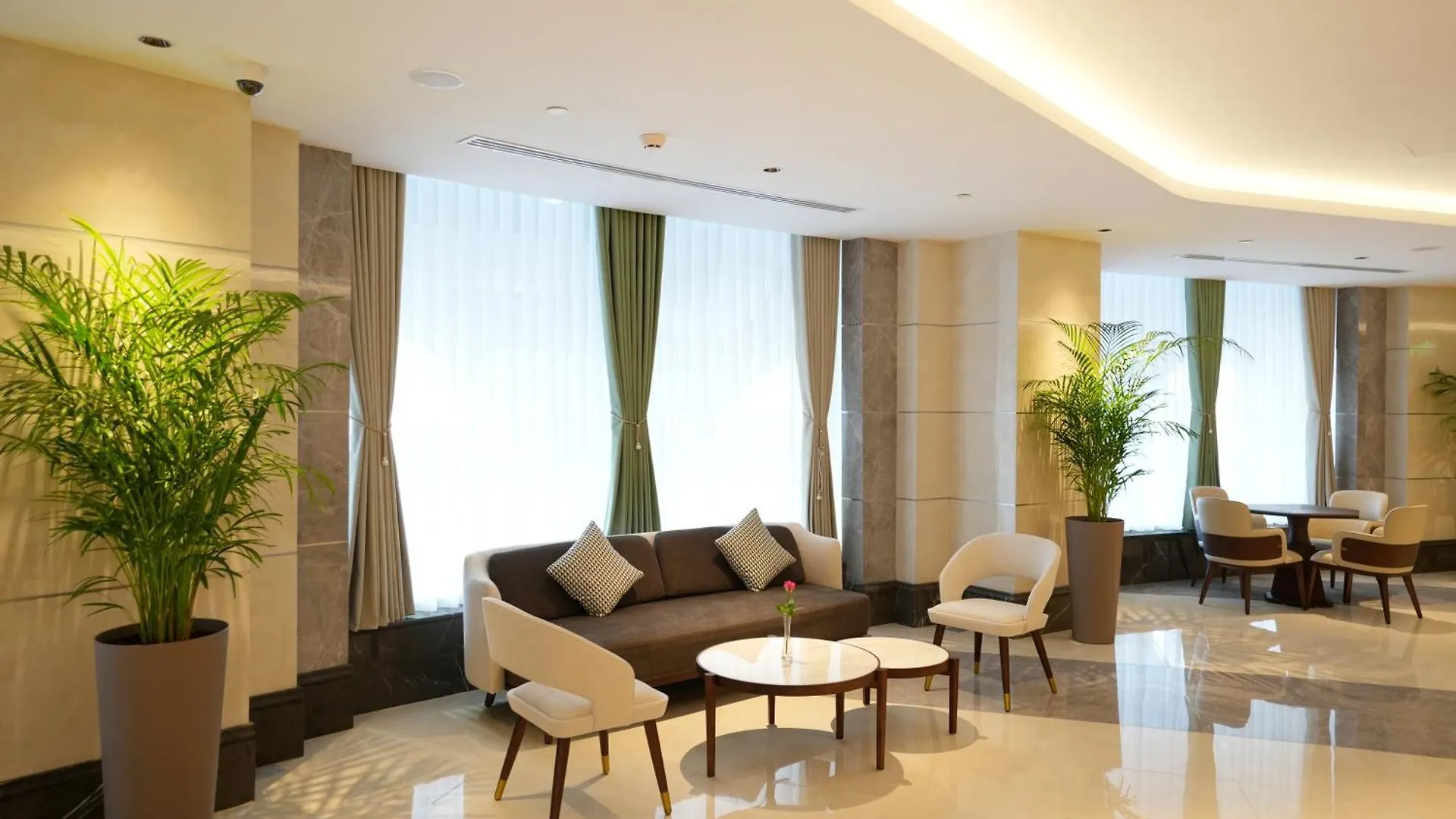 Peninsula Worth Hotel Medina