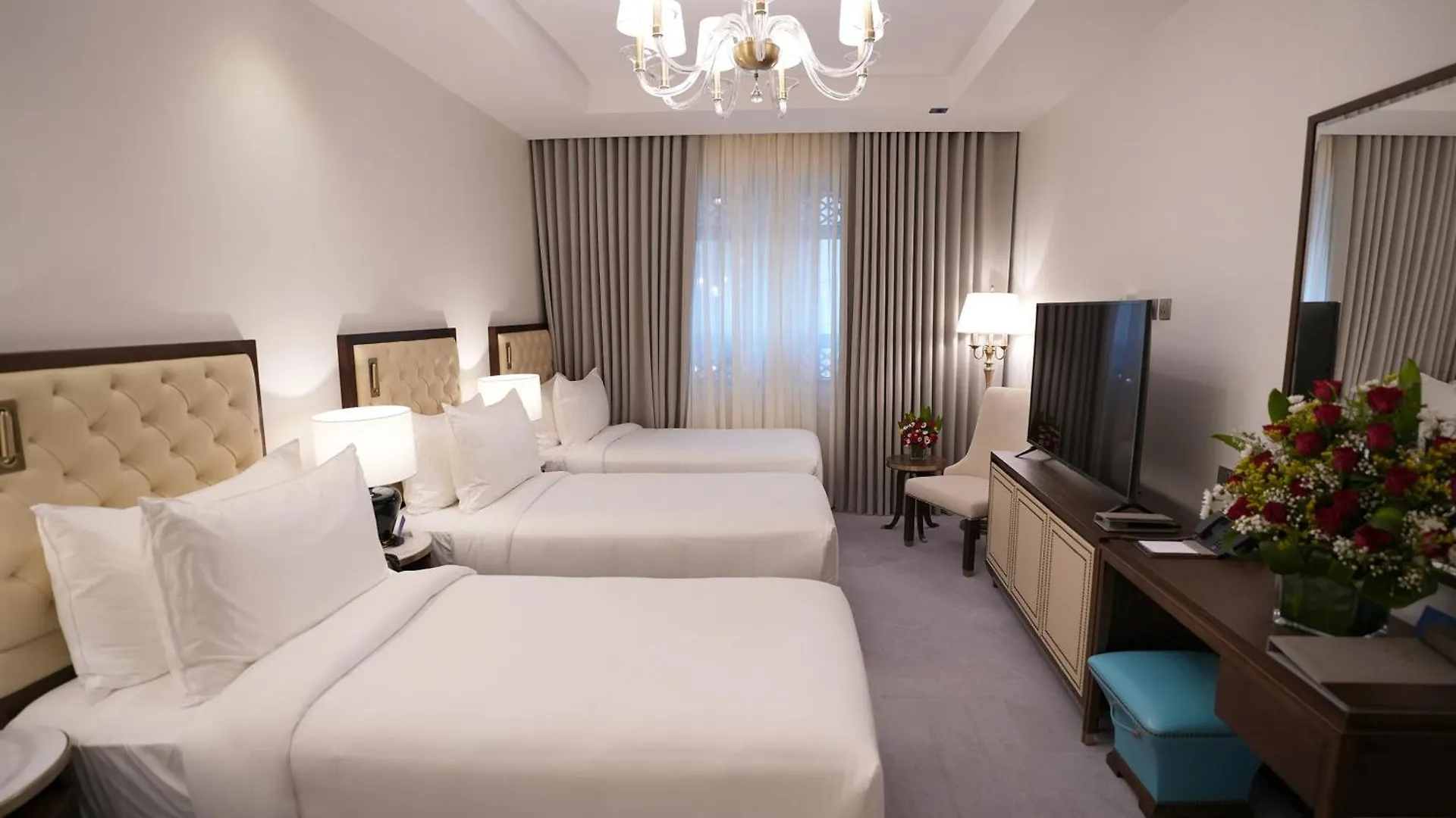 Peninsula Worth Hotel Medina Saudi Arabia